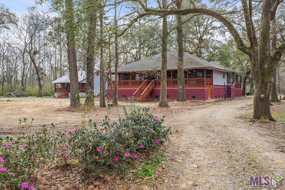 24963 Spillers Ranch Road Denham Springs, LA 70726 - Photo 1 of 37