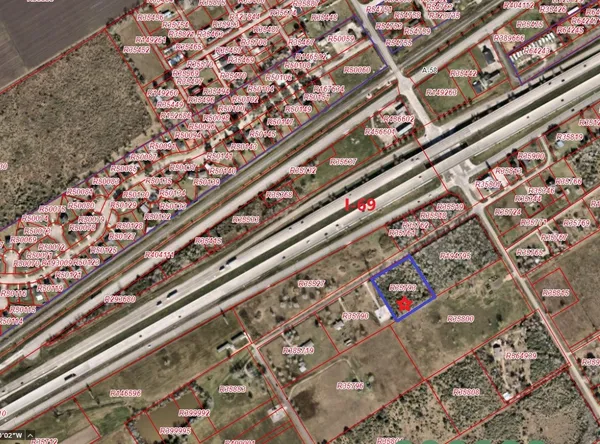 $250,000 | 13622 Charlie Roberts Lane, Kendleton, TX 77435