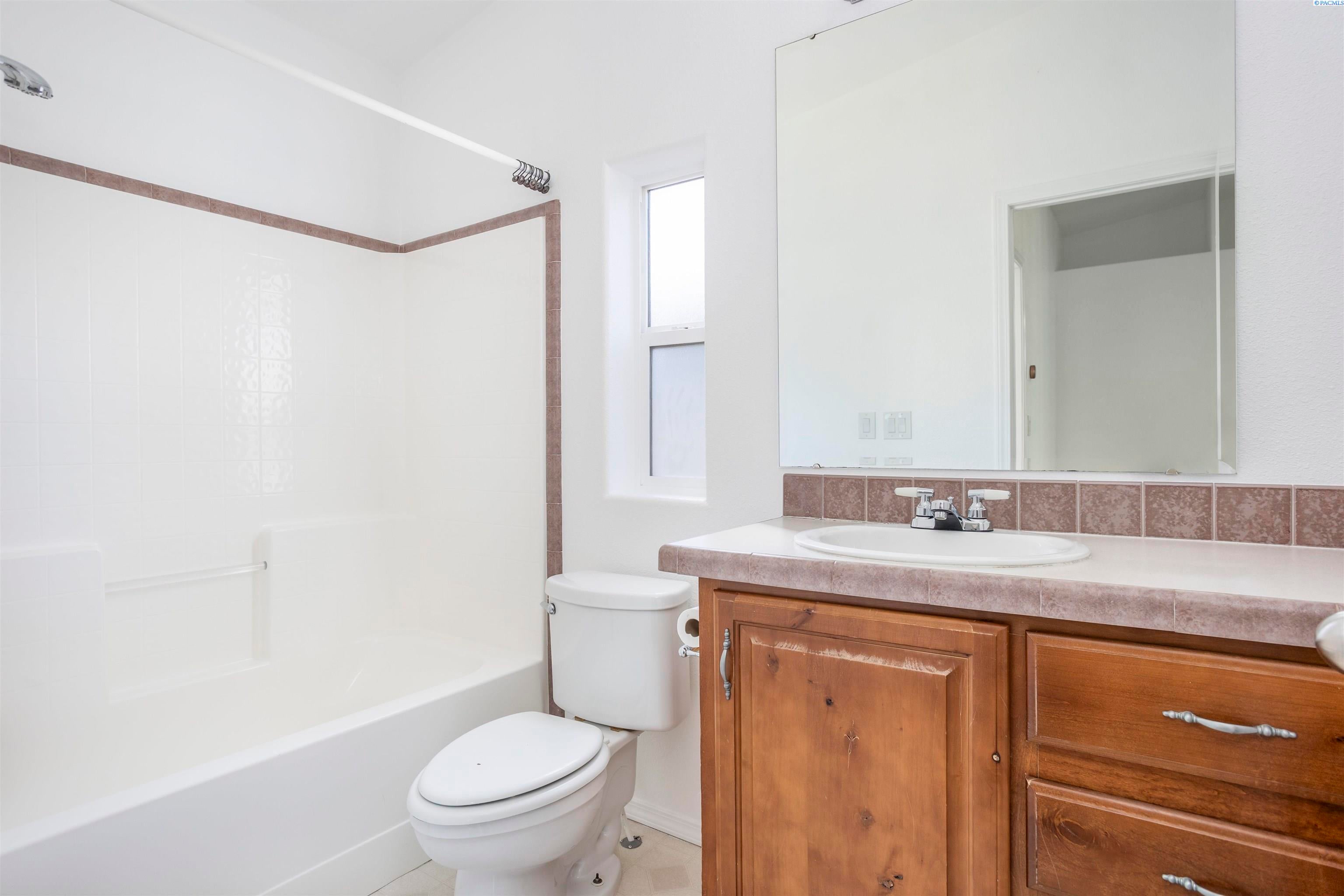 34507 South Finley Road Kennewick, WA 99337 - Photo 23 of 50 Gallery Image 23