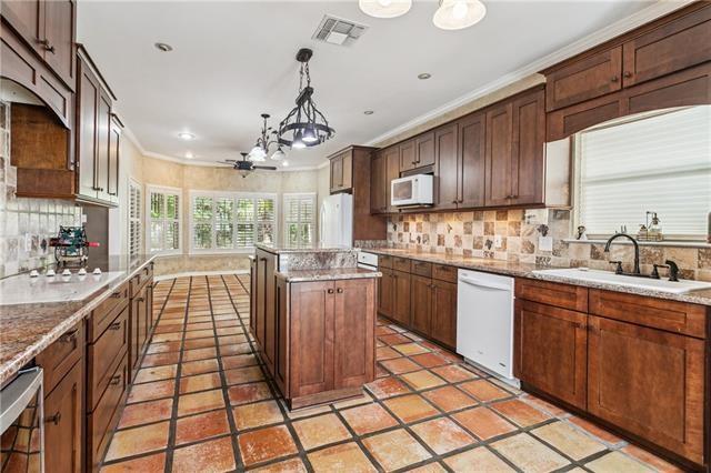 30302 Ashley Drive Lacombe, LA 70445 - Photo 3 of 20