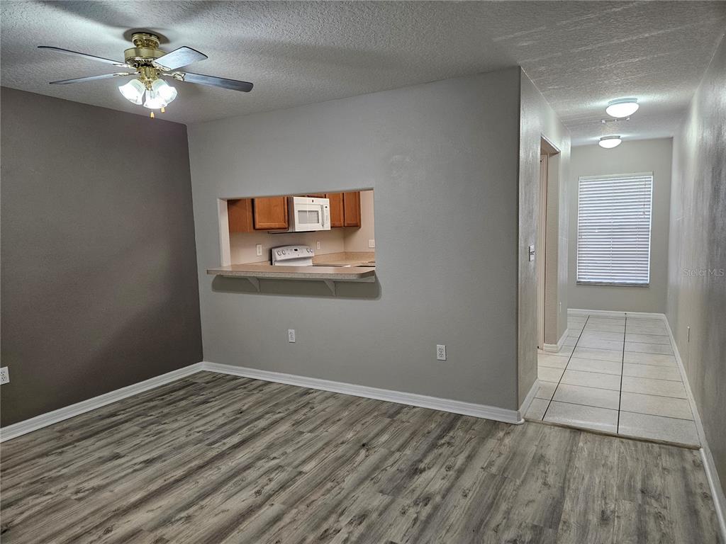 5383 Quarry Rock Road Lakeland, FL 33809 - Photo 4 of 23 a view of a livingroom with a flat screen tv