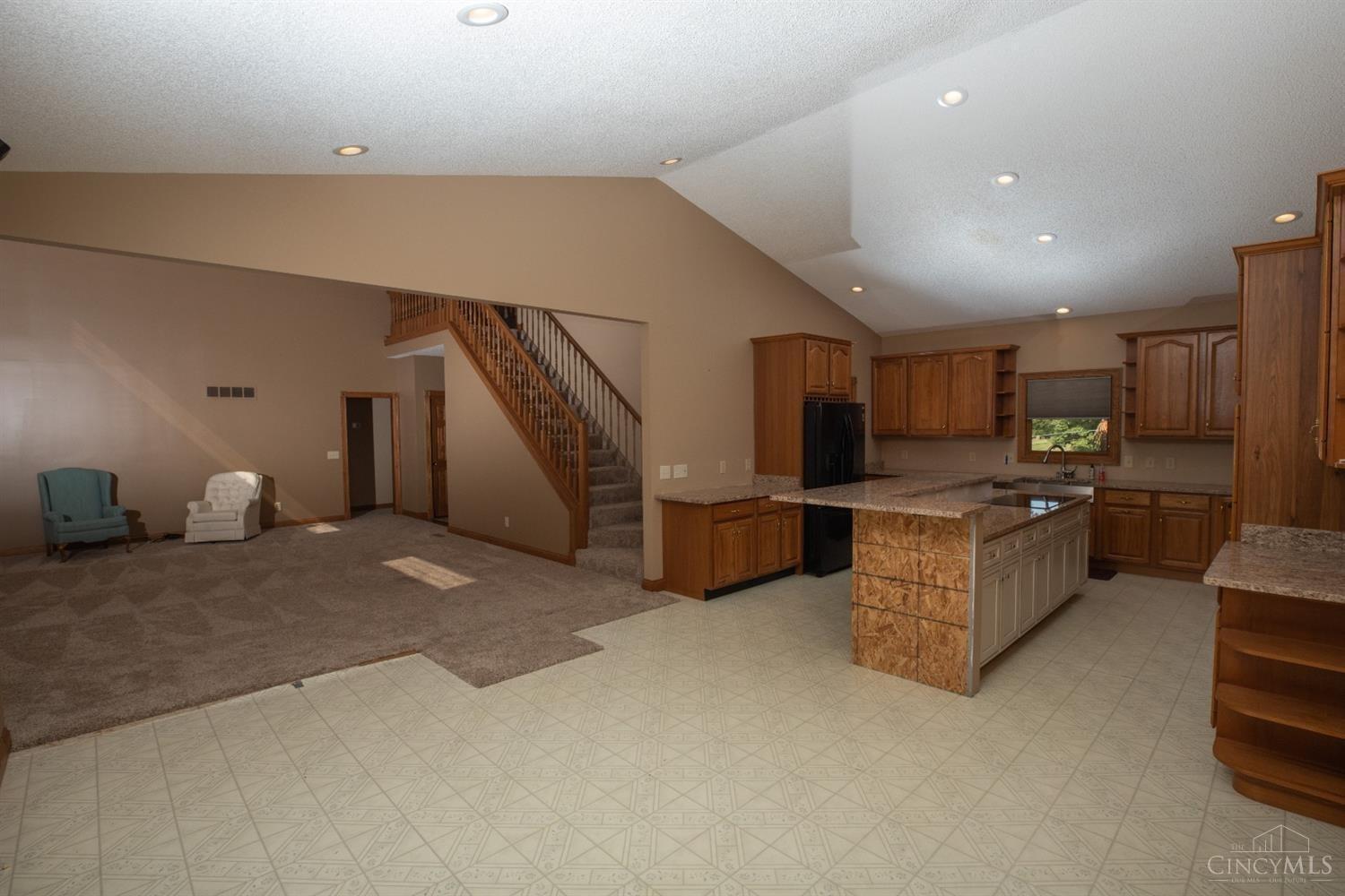 12137 Stone Mill Road Cincinnati, OH 45251 - Photo 16 of 30 Gallery Image 16