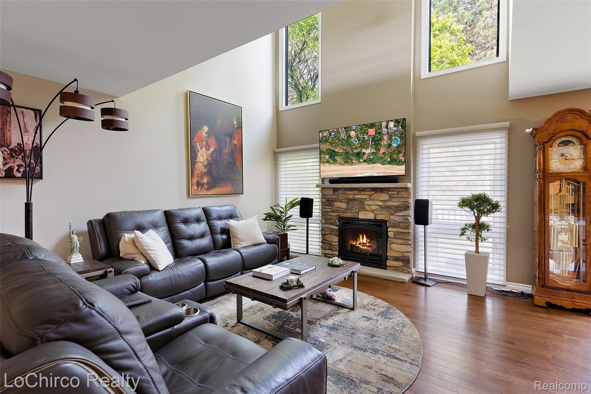 609 Cheshire Court Rochester, MI 48307 - Photo 9 of 32 609 Cheshire Ct-11.jpg