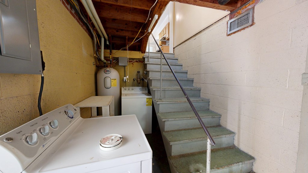 643 Lichfield Road Columbus, GA 31904 - Photo 32 of 48 Laundry pair passes with sale