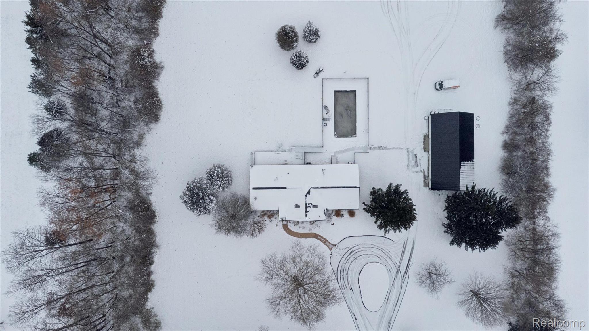 187 Darwin Road Pinckney, MI 48169 - Photo 64 of 71 Drone / aerial view