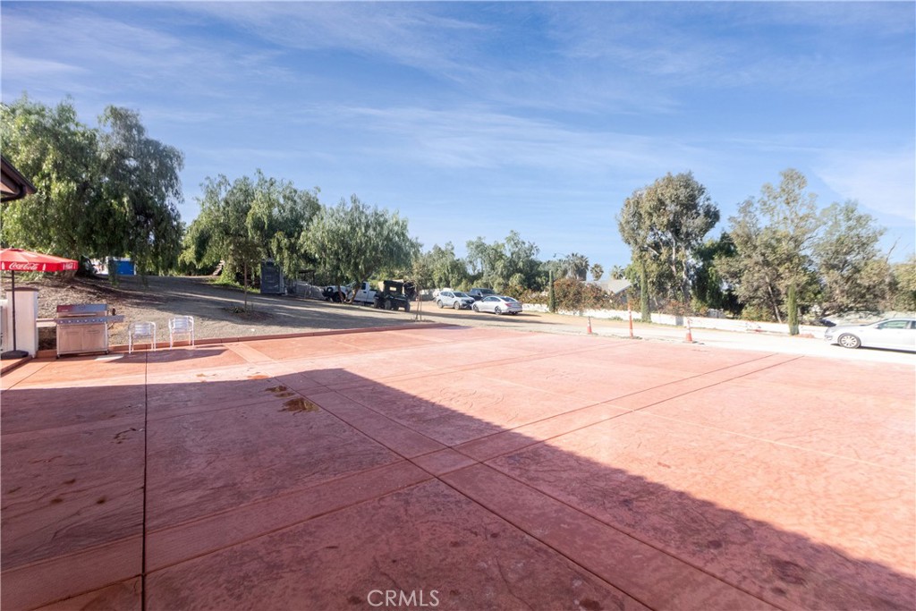 17423 Wicker Way Riverside, CA 92504 - Photo 42 of 66 a view of outdoor space and yard