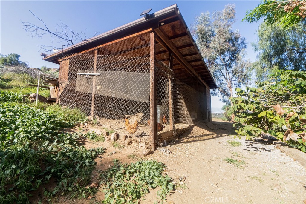 17423 Wicker Way Riverside, CA 92504 - Photo 46 of 66 a view of a backyard of the house