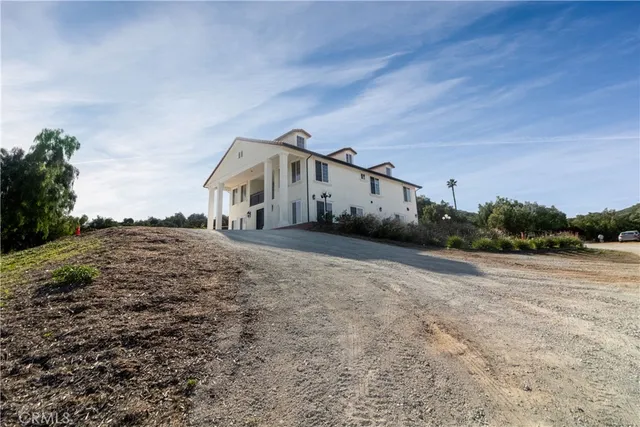 $2,275,000 | 17423 Wicker Way, Riverside, CA 92504