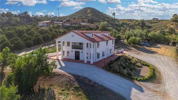 $2,275,000 | 17423 Wicker Way, Riverside, CA 92504