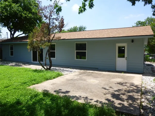 $2,595 | 7503 Eastcrest Drive, Austin, TX 78752