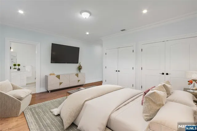 $4,350,000 | 707 Black Hawk Lane, Franklin Lakes, NJ 07417