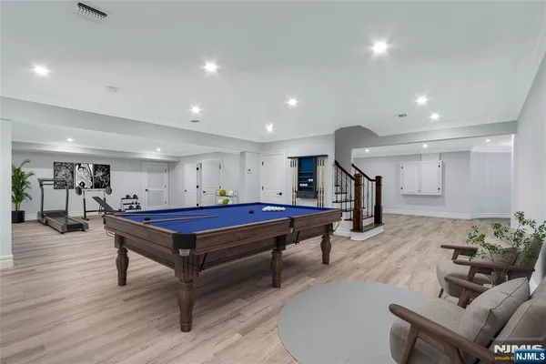 $4,350,000 | 707 Black Hawk Lane, Franklin Lakes, NJ 07417