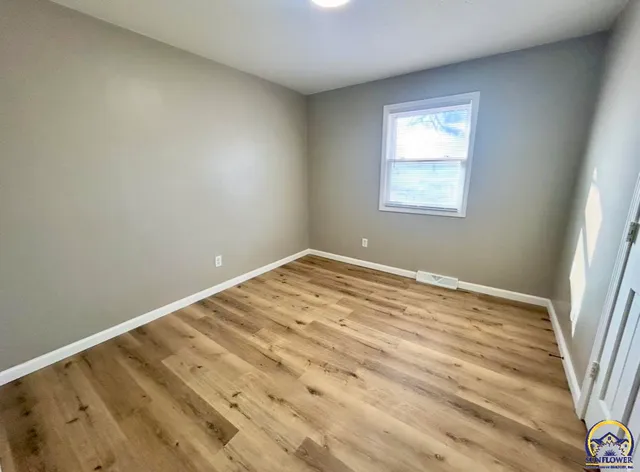 $239,900 | 4450 Southwest Twilight Drive, Topeka, KS 66614