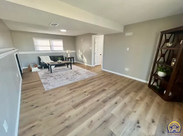 $239,900 | 4450 Southwest Twilight Drive, Topeka, KS 66614