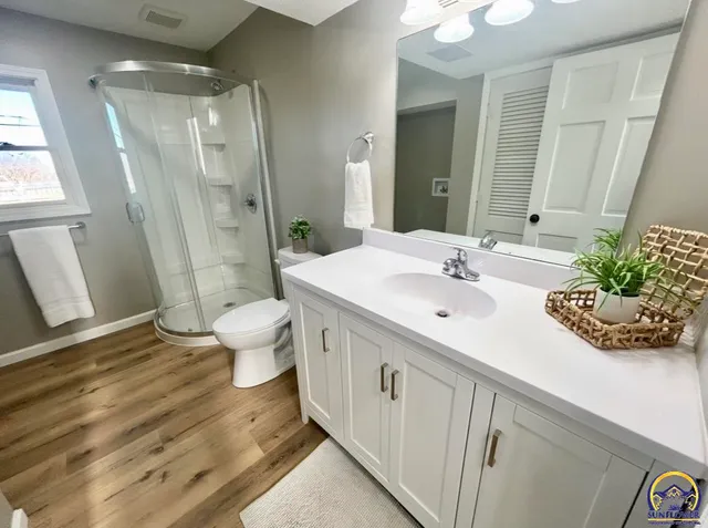 $239,900 | 4450 Southwest Twilight Drive, Topeka, KS 66614