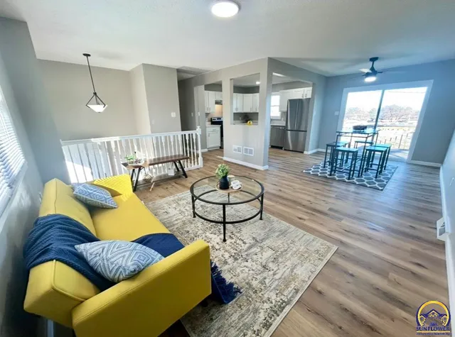 $239,900 | 4450 Southwest Twilight Drive, Topeka, KS 66614