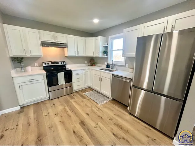 $239,900 | 4450 Southwest Twilight Drive, Topeka, KS 66614