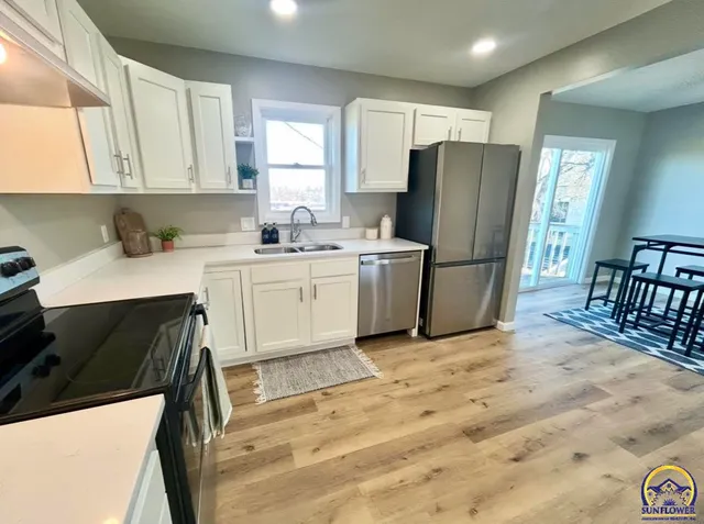 $239,900 | 4450 Southwest Twilight Drive, Topeka, KS 66614