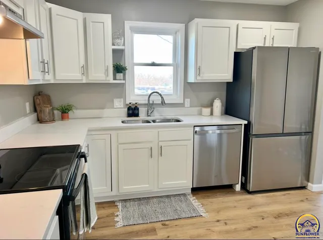 $239,900 | 4450 Southwest Twilight Drive, Topeka, KS 66614