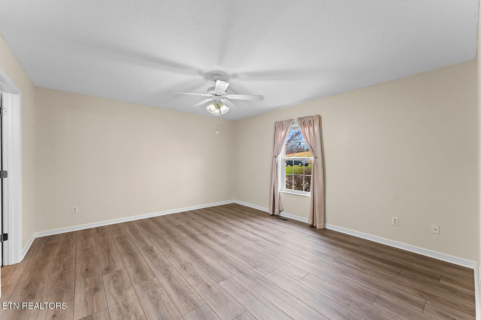3222 Niles Ferry Road Vonore, TN 37885 - Photo 17 of 26 DSC07707