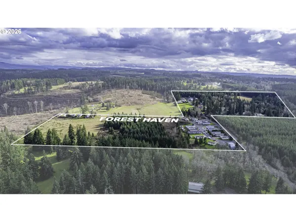 a view of an aerial view of a house