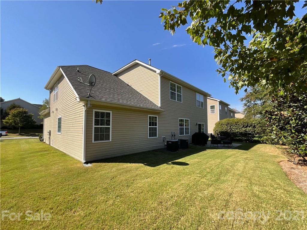 8905 Savannah Road Harrisburg, NC 28075 - Photo 5 of 45 Gallery Image 5