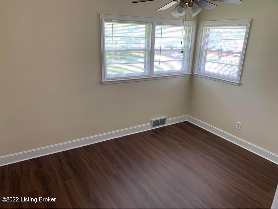 951 Palatka Road Louisville, KY 40214 - Photo 11 of 18 IMG_0660