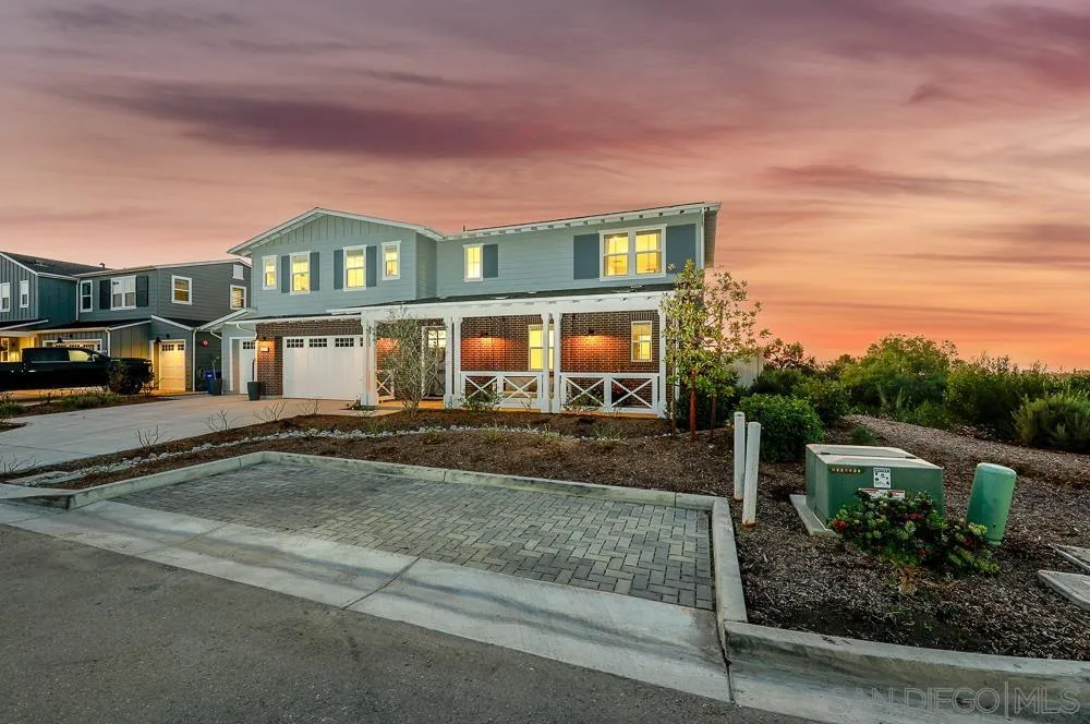 664 Sea Ridge Court Encinitas, CA 92024 - Photo 35 of 52 Digitally Altered. Original Image (https://zimg.paragon.ice.com/ParagonImages/Property/PA/SDMLS/-514859/16/533/400/588f8fb7deb771cd3a3213635099c843/3/76d7d0cc091a4d3da173719b053fefec/-514859-58627cfe-7c71-42ca-8d5f-85ba1e2fdf65.JPG)