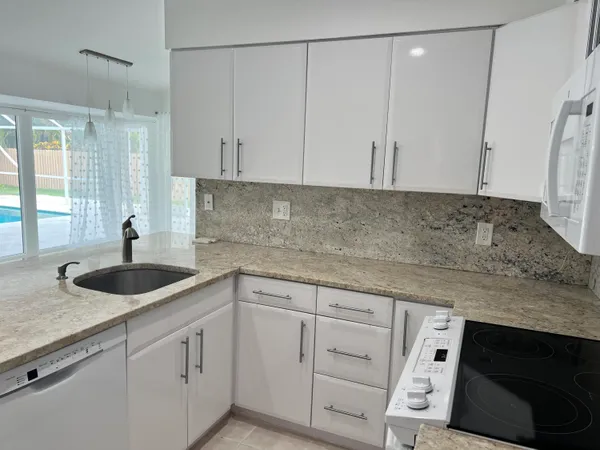 $6,500 | 3210 Northwest 23rd Terrace, Boca Raton, FL 33431
