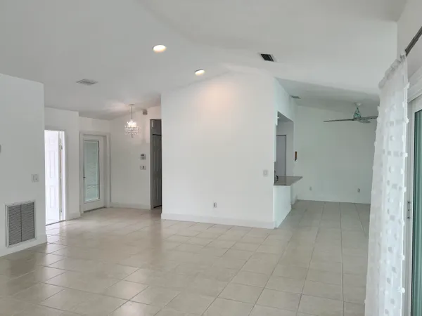 $6,500 | 3210 Northwest 23rd Terrace, Boca Raton, FL 33431