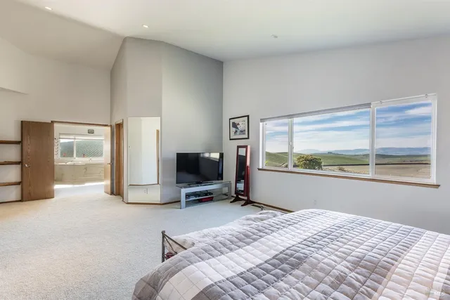 $9,975,000 | 5933 Haire Lane, Sonoma, CA 95476