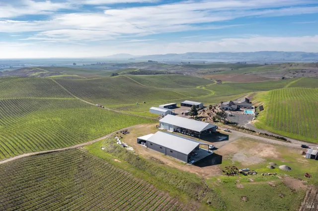 $9,975,000 | 5933 Haire Lane, Sonoma, CA 95476