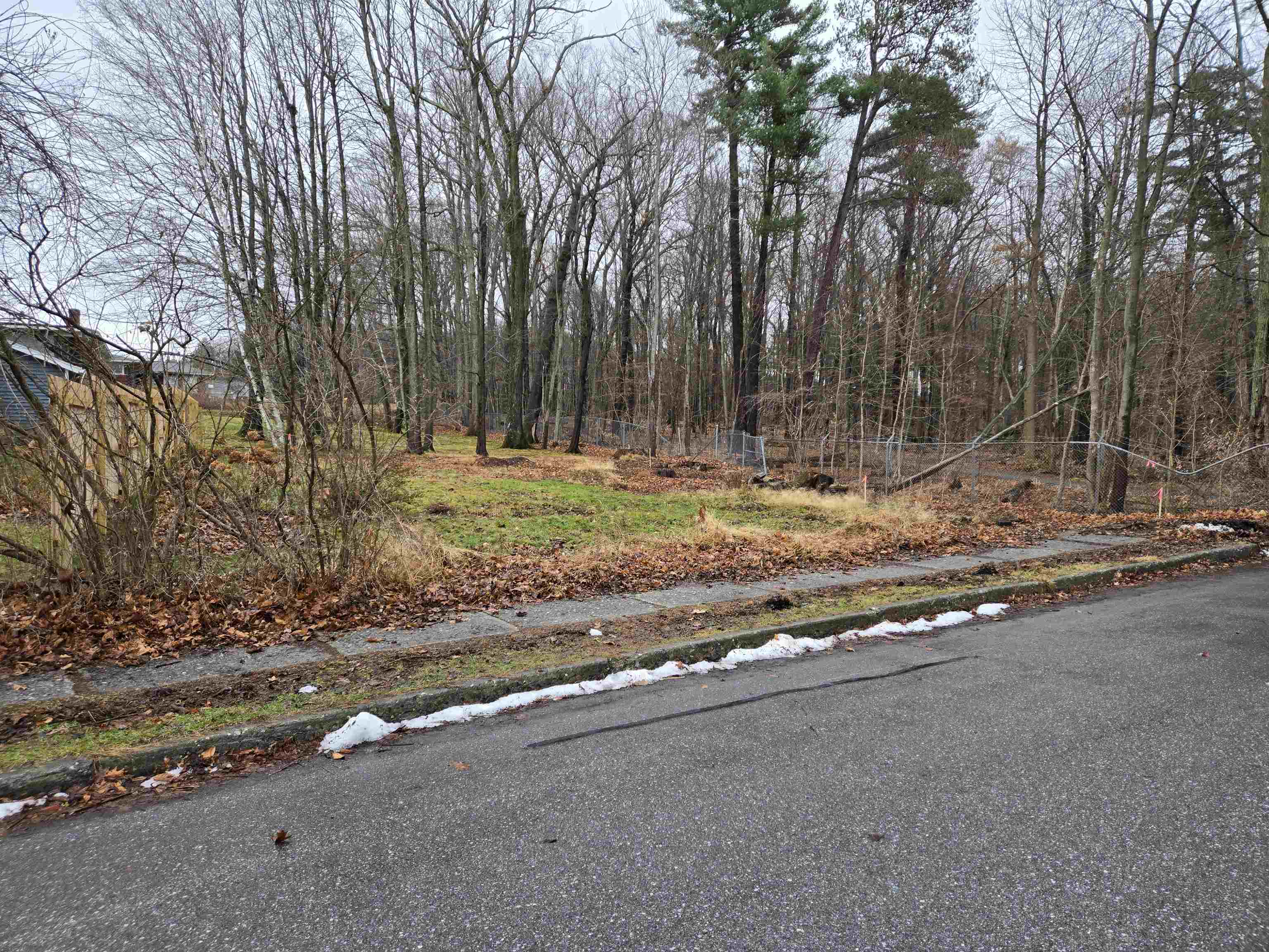 206-208 Dale Road Burlington, VT 05408 - Photo 1 of 1 Gallery Image 1