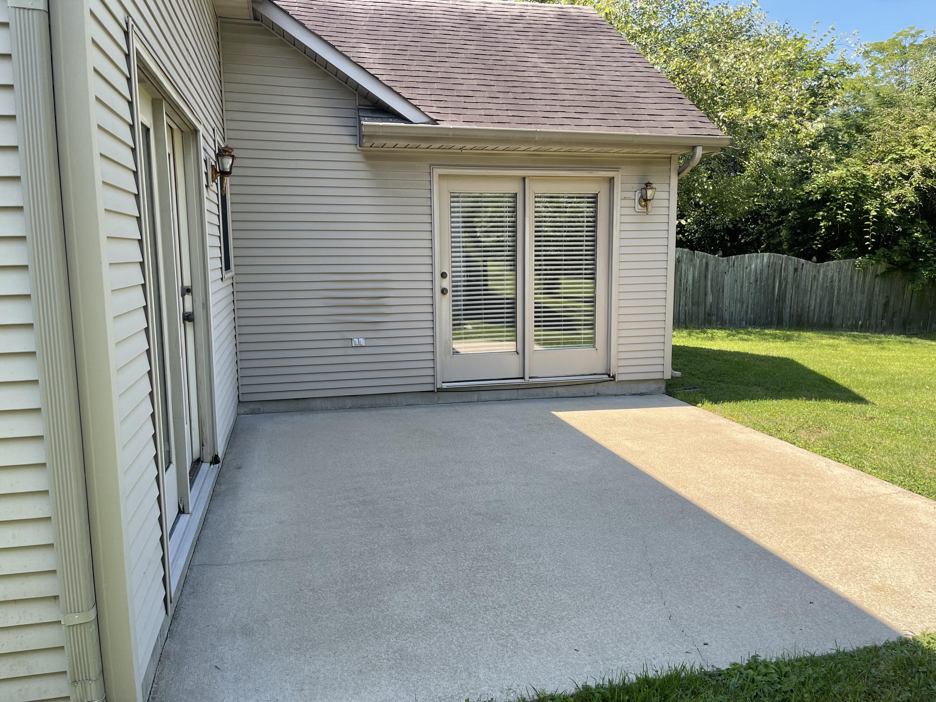 3533 Robinhill Way Lexington, KY 40513 - Photo 19 of 20 F436A7EF-E79E-4857-B800-9827DF59B01F