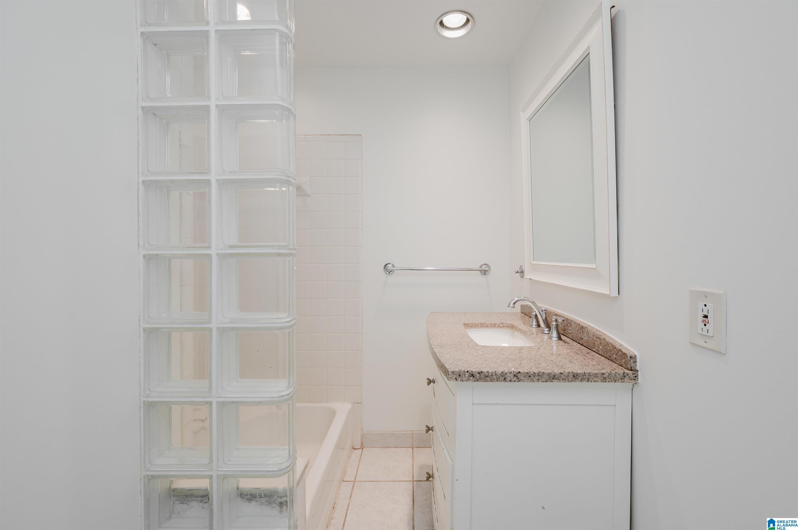 2012 Chestnut Road Birmingham, AL 35216 - Photo 25 of 48