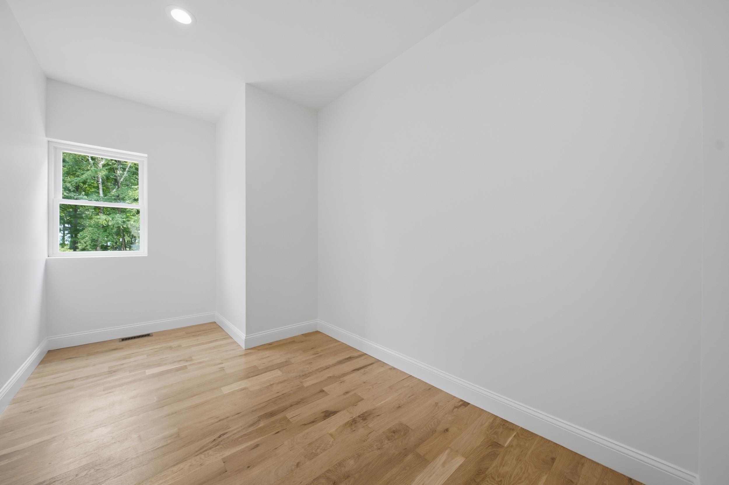 6 Eastview Road Derry, NH 03038 - Photo 29 of 59 Gallery Image 29