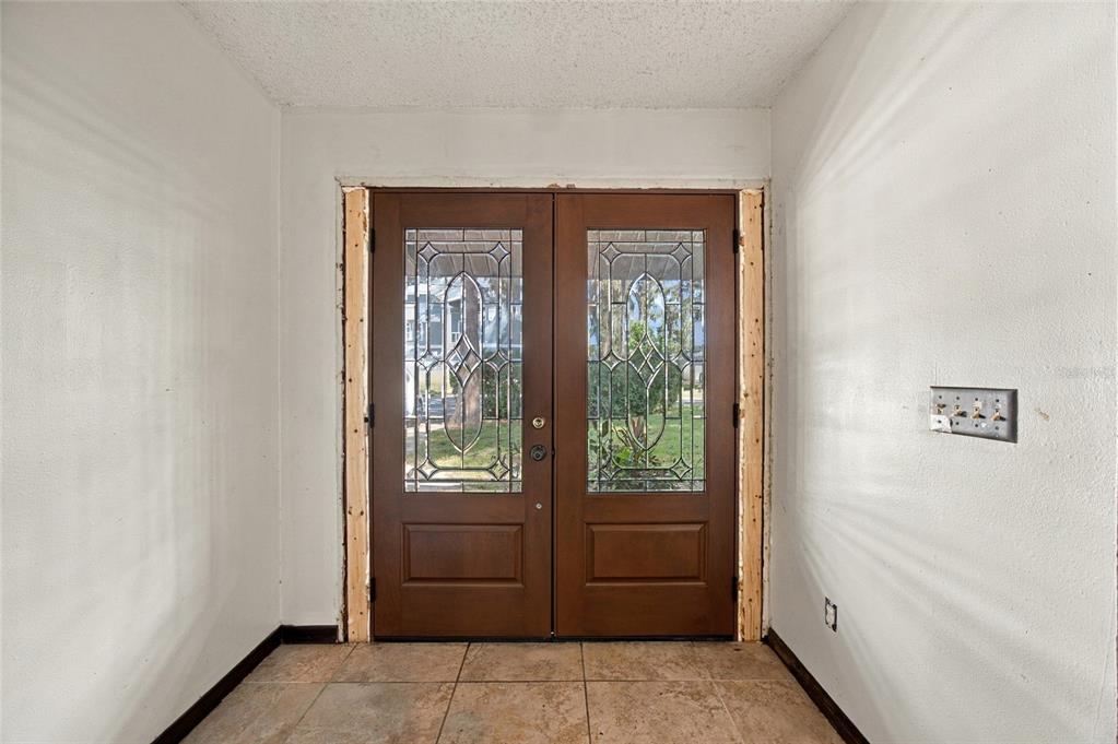 18810 Geraci Road Lutz, FL 33548 - Photo 10 of 37 Gallery Image 10