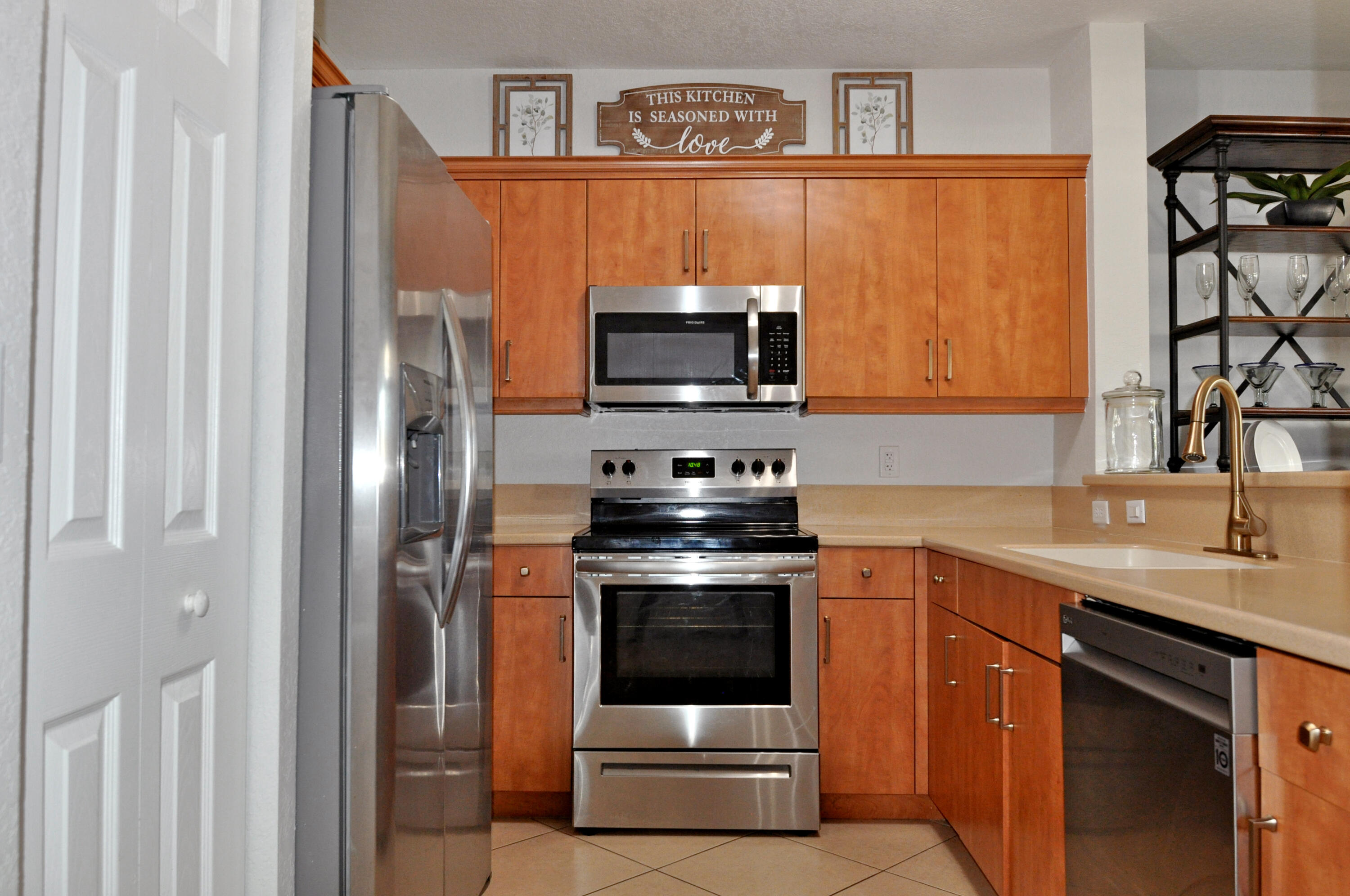 3555 Oleander Terrace Riviera Beach, FL 33404 - Photo 11 of 43 DSC_0022-1