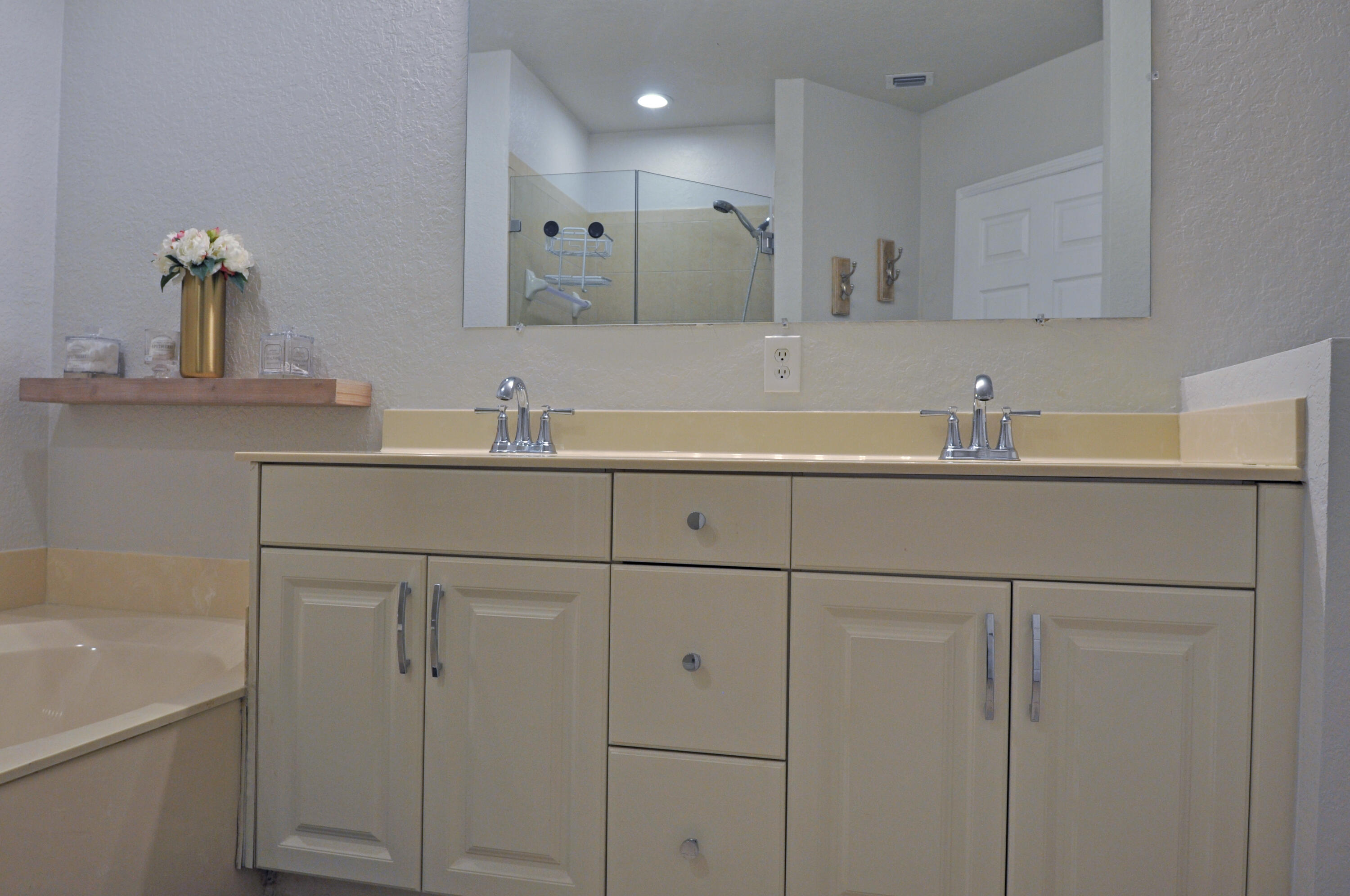 3555 Oleander Terrace Riviera Beach, FL 33404 - Photo 28 of 43 DSC_0067-1