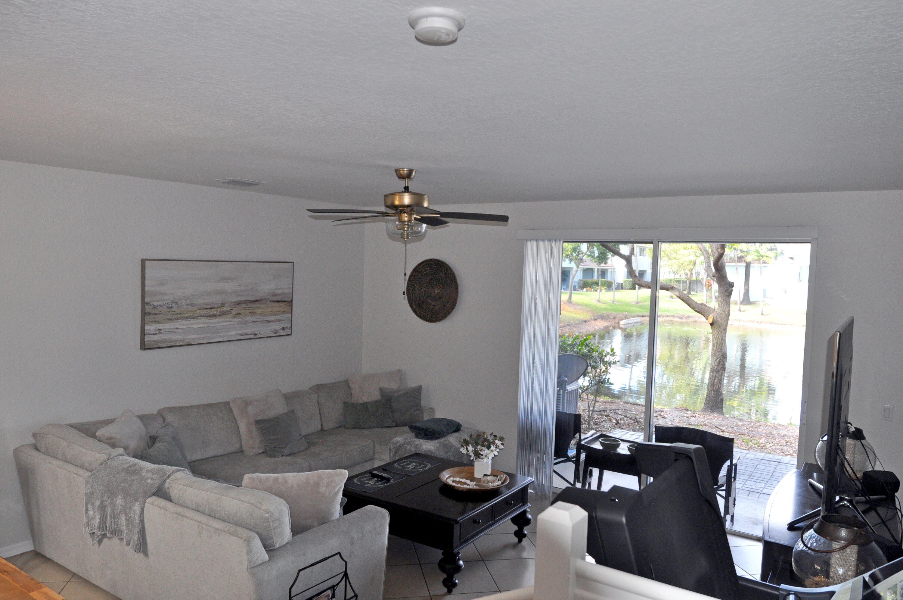3555 Oleander Terrace Riviera Beach, FL 33404 - Photo 5 of 43 DSC_0036-1