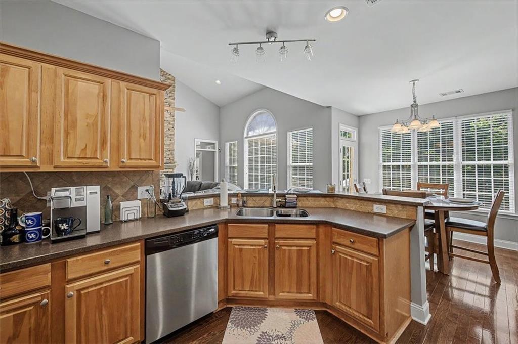 27 Roberson Drive Cartersville, GA 30121 - Photo 21 of 68