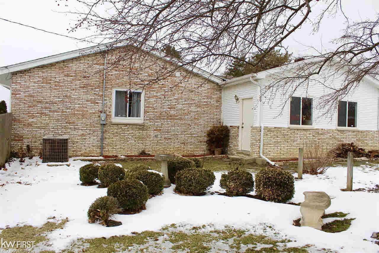 5422 Provincial Road Grand Blanc, MI 48439 - Photo 56 of 68 21410973-55.JPG