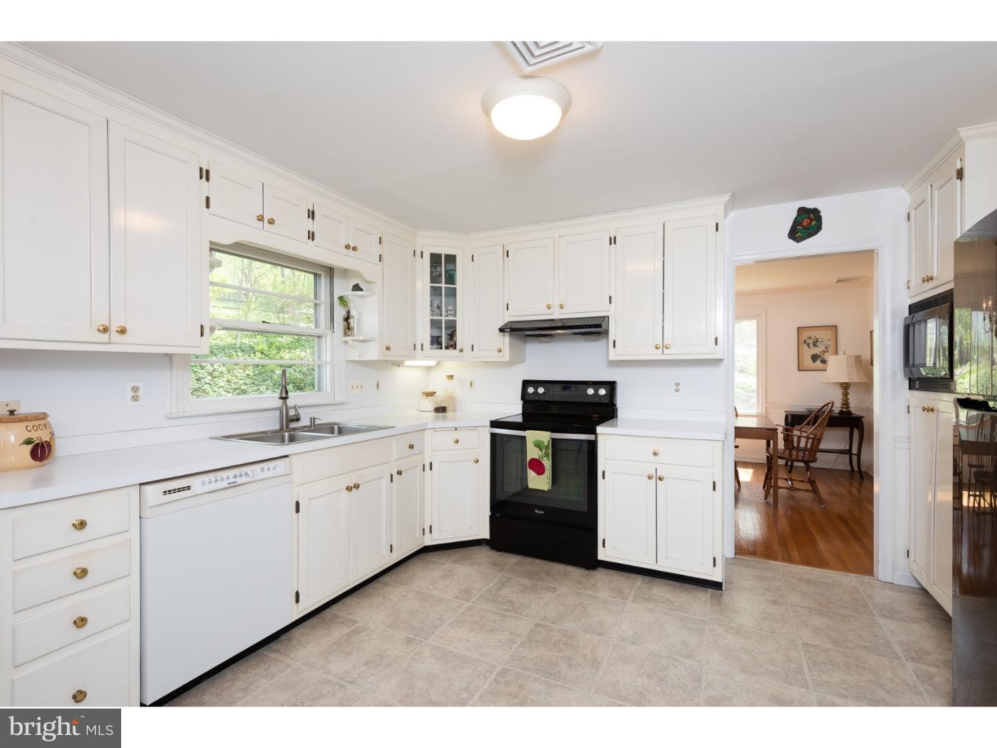 940 Cloverly Road Berwyn, PA 19312 - Photo 10 of 25