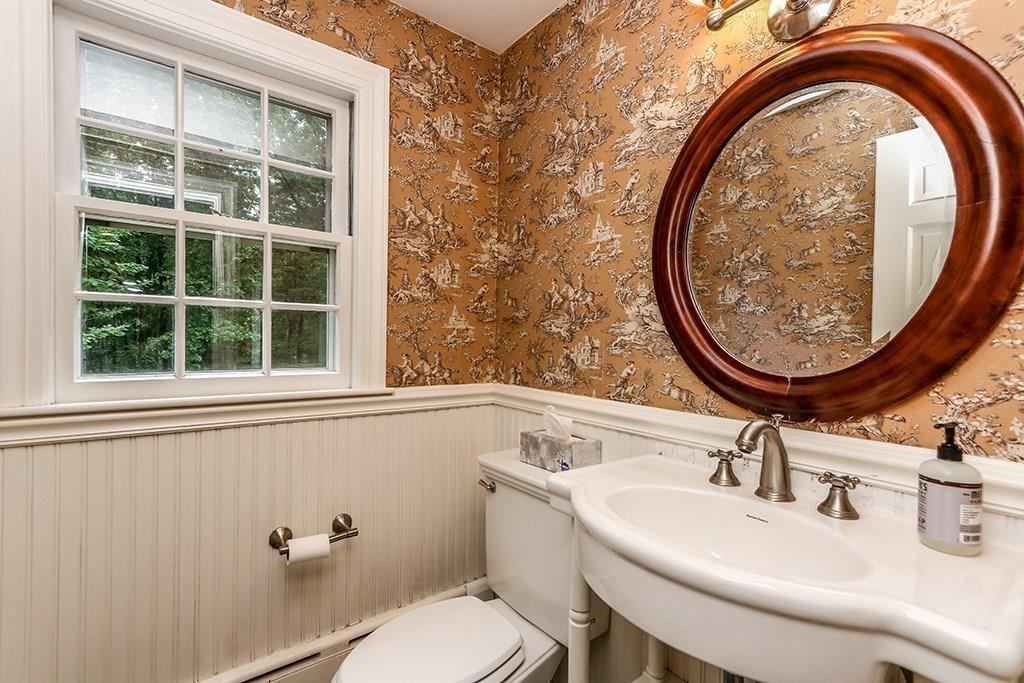 253 Stoney Lea Road Dedham, MA 02026 - Photo 19 of 23 Gallery Image 19