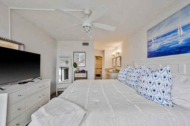 $3,800 | 225 South Beach Road, Unit 205, Tequesta, FL 33469