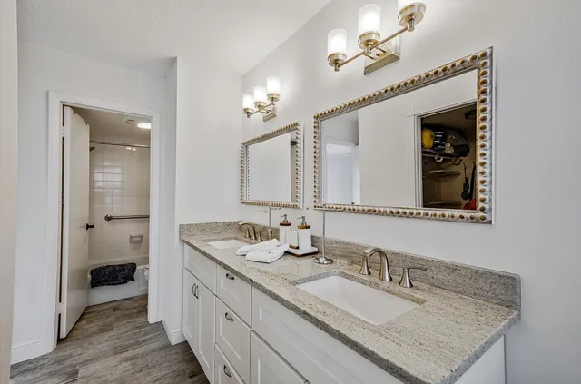 $3,800 | 225 South Beach Road, Unit 205, Tequesta, FL 33469