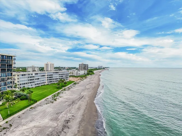 $3,800 | 225 South Beach Road, Unit 205, Tequesta, FL 33469