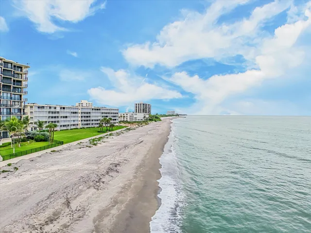 $3,800 | 225 South Beach Road, Unit 205, Tequesta, FL 33469