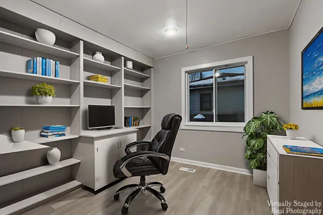 $439,000 | 75 Carthage Lane, Hoffman Estates, IL 60169