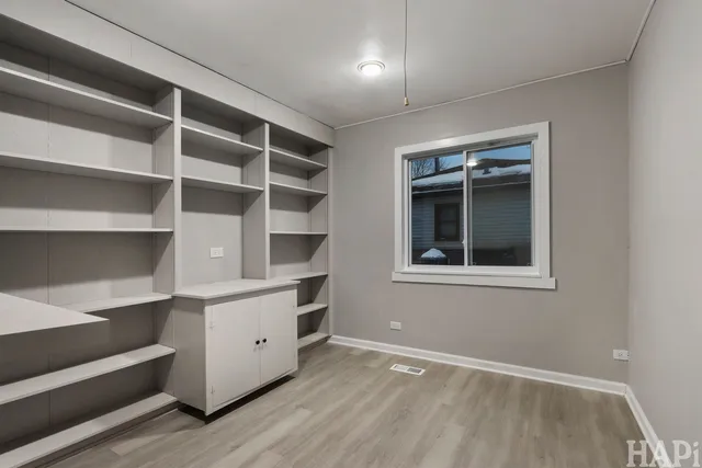 $439,000 | 75 Carthage Lane, Hoffman Estates, IL 60169